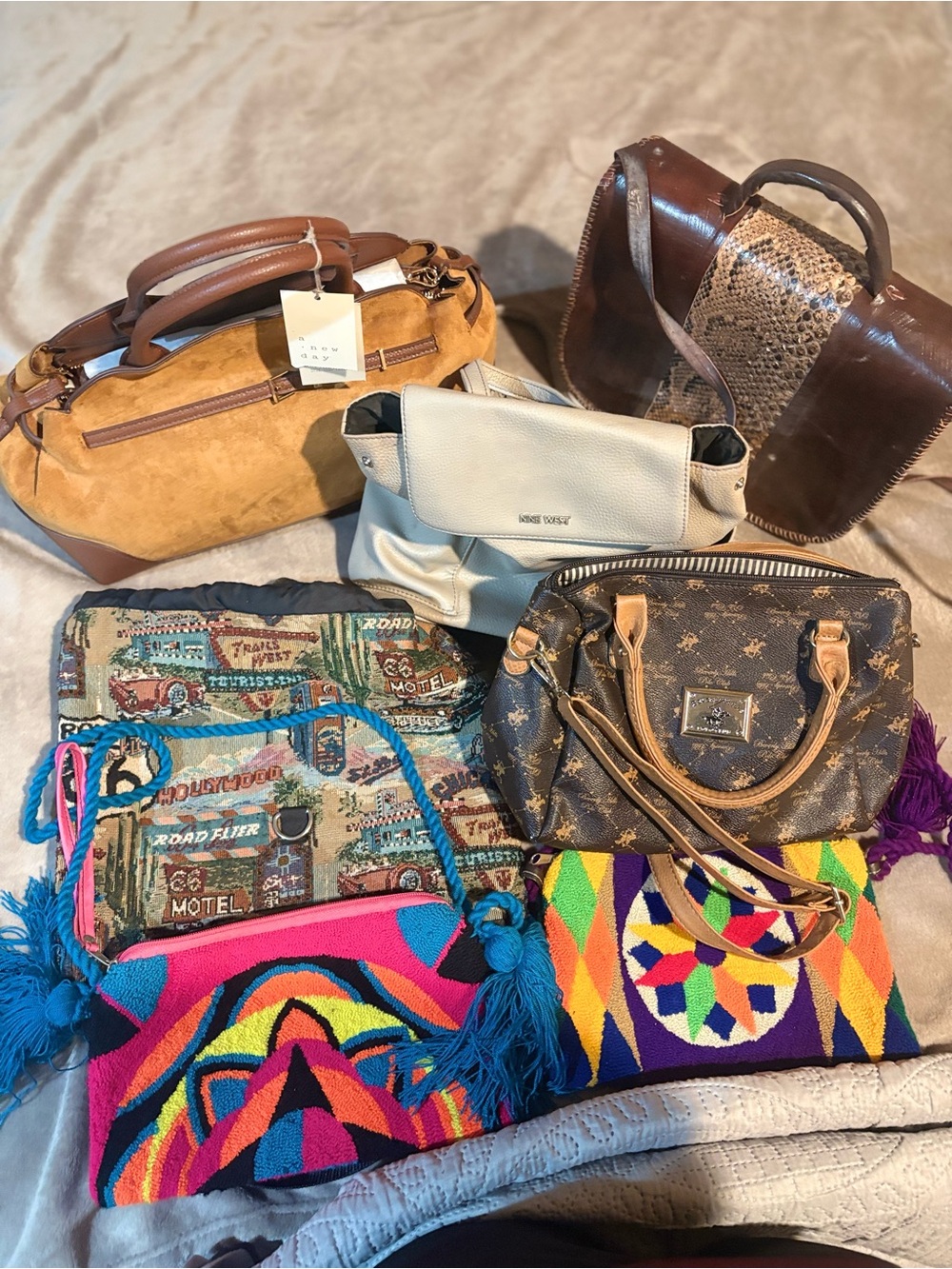 Bags for sale!!!😊 - Picture 1 of 1
